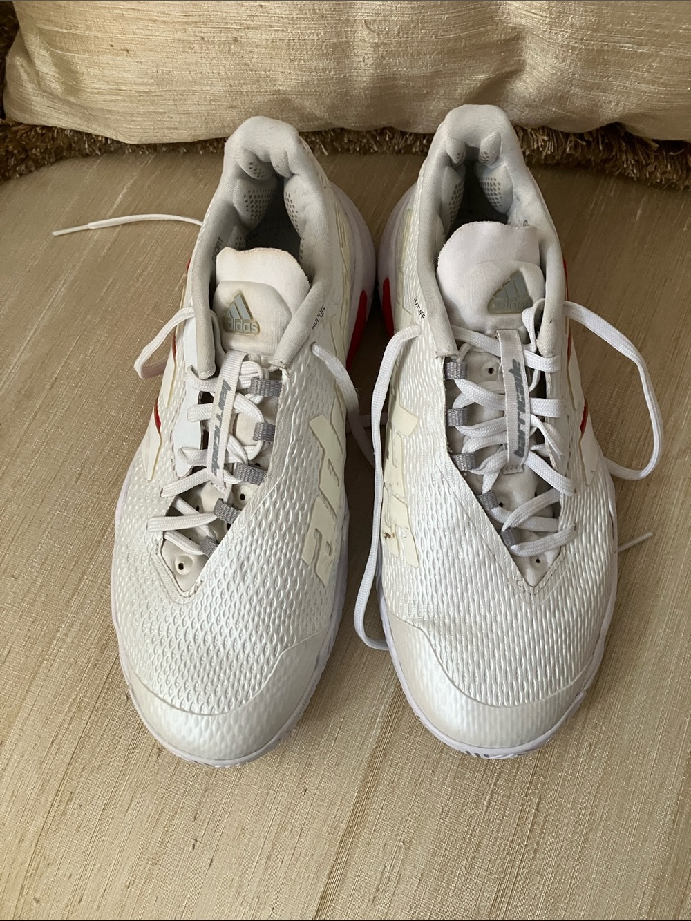 adidas White Men’s Lightweight Training Sneakers with Red Accent